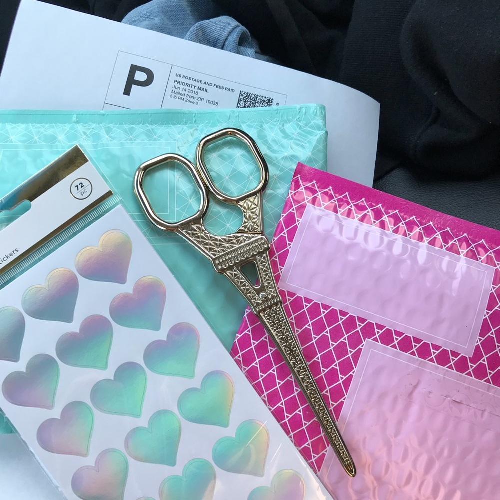 Bikinis for Sale!! Get your cute package🦋💖